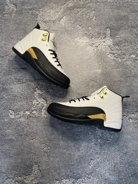 Кросівки Jordan 12