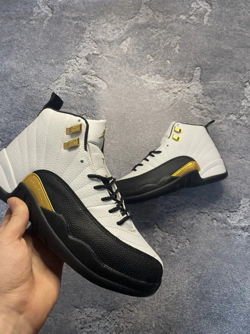 Кросівки Jordan 12 — фото 3
