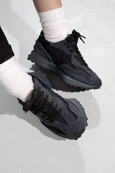 Кросівки Кроссовки New Balance 327 Triple Black Чорний Чёрный Кросовки повсякденні — фото 3
