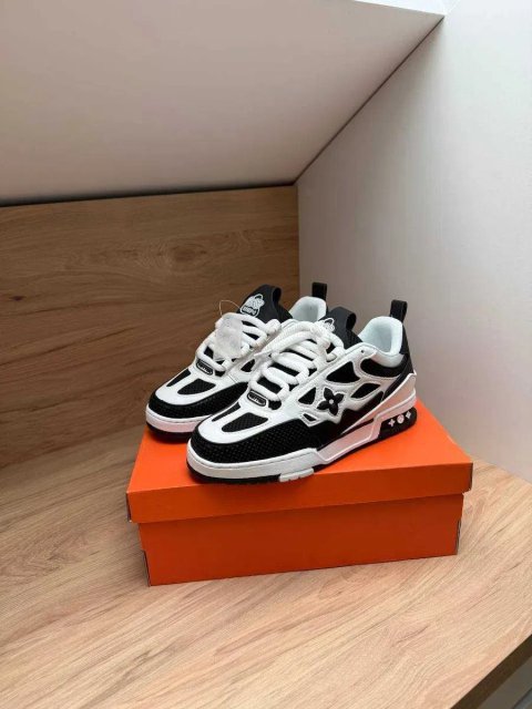 Кросівки Louis Vuitton Skate Sneaker Black-White луї вітон скейт чорні