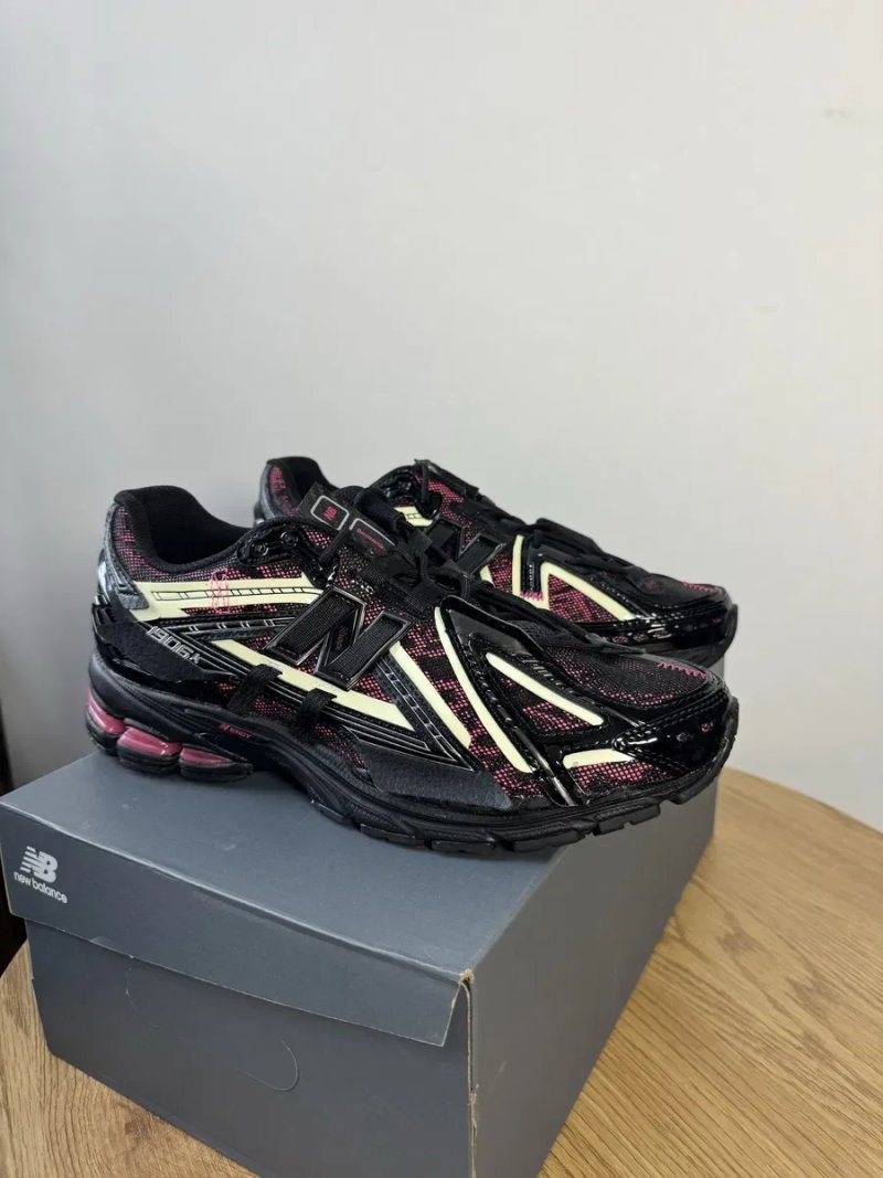 Кросівки New Balance 1906A Black Dragon Berry U1906AD оригінал 40,5 /43/44 — фото 2