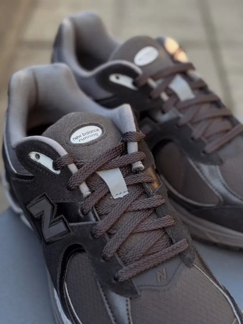 Кросівки New Balance 2002 r Оригінал — фото 7