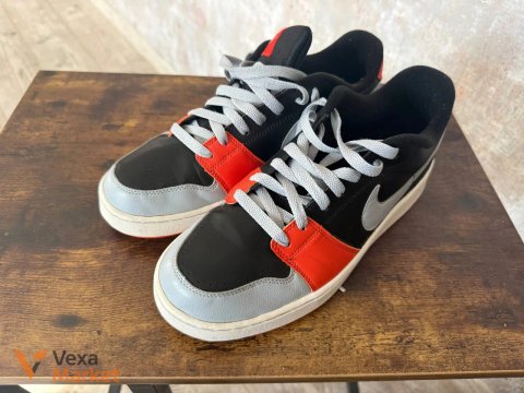 Кросівки Nike