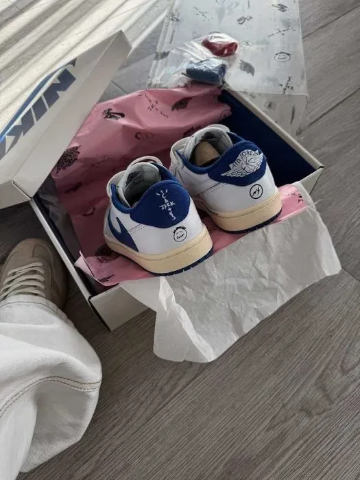 Кросівки Nike Air Jordan 1 Low OG SP Fragment x Travis Scott premium | Кроссовки Найк чоловічі жіночі — фото 2