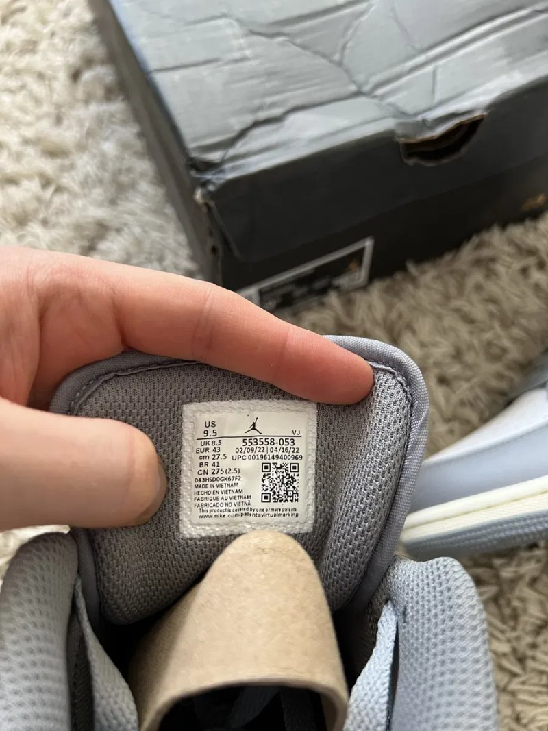 Кросівки Nike Air Jordan 1 Low Vintage Stealth Grey/White 553558-053 — фото 6