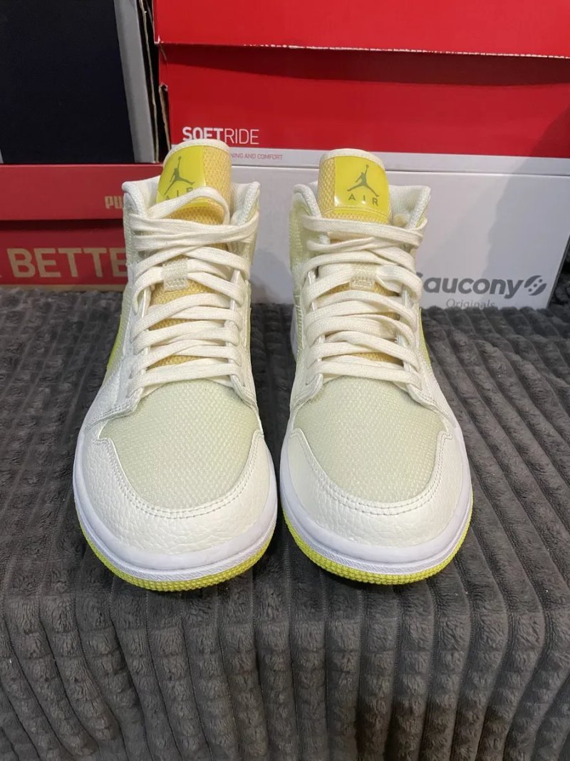 Кросівки Nike Air Jordan 1 Mid SE Voltage Yellow 40(25,5см) оригінал — фото 2