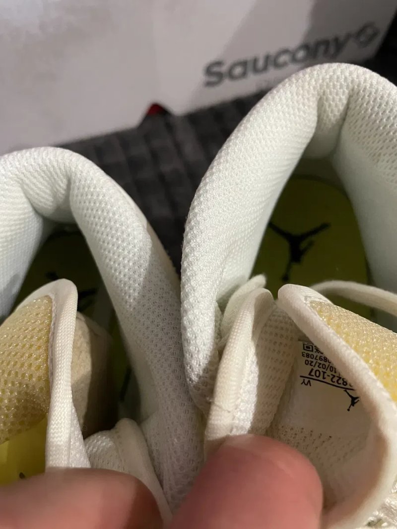 Кросівки Nike Air Jordan 1 Mid SE Voltage Yellow 40(25,5см) оригінал — фото 7