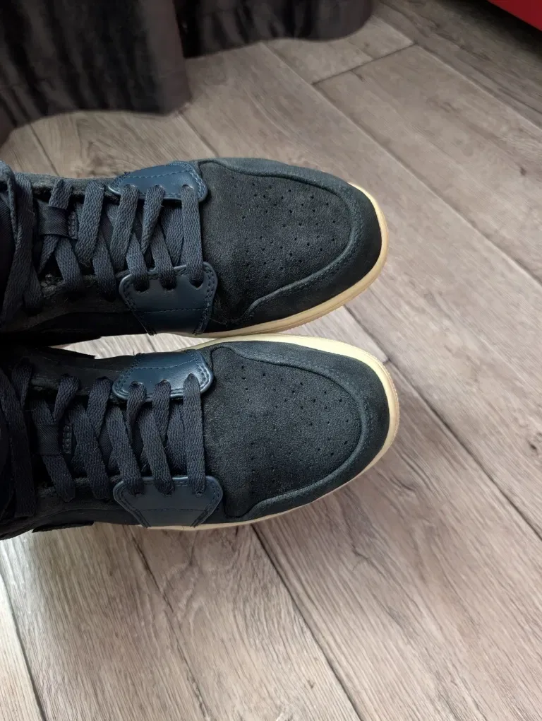 Кросівки Nike Air Jordan 1 Retro Mid р.43 — фото 5
