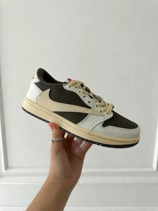 Кросівки Nike Air Jordan 1 x Travis Scott Beige premium | Кроссовки Найк жіночі чоловічі — фото 3
