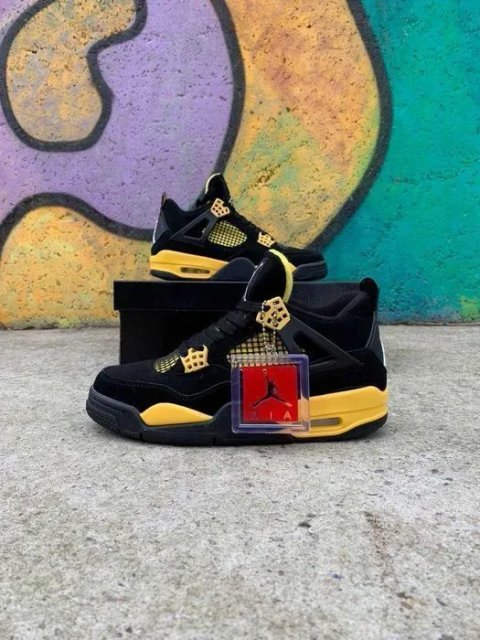 Кросівки Nike Air Jordan 4 Thunder premium | Кроссовки Найк чоловічі жіночі