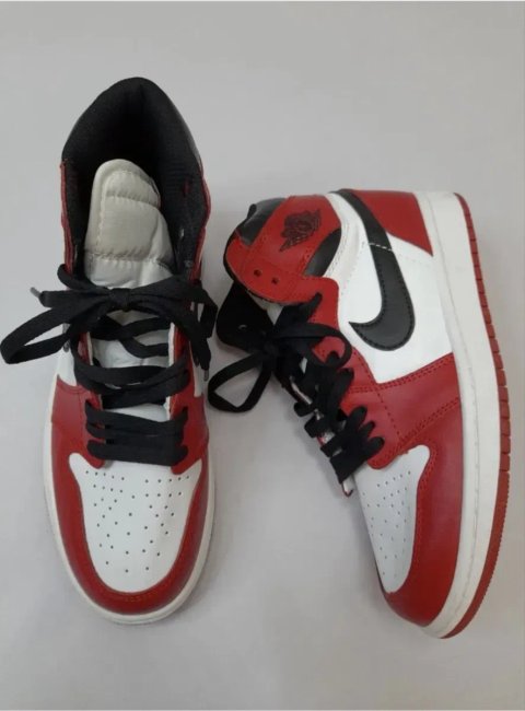 Кросівки Nike Air Jordan High Chicago нові 40 розмір (25 см)