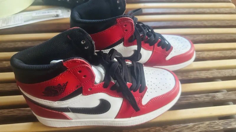 Кросівки Nike Air Jordan High Chicago нові 40 розмір (25 см) — фото 4