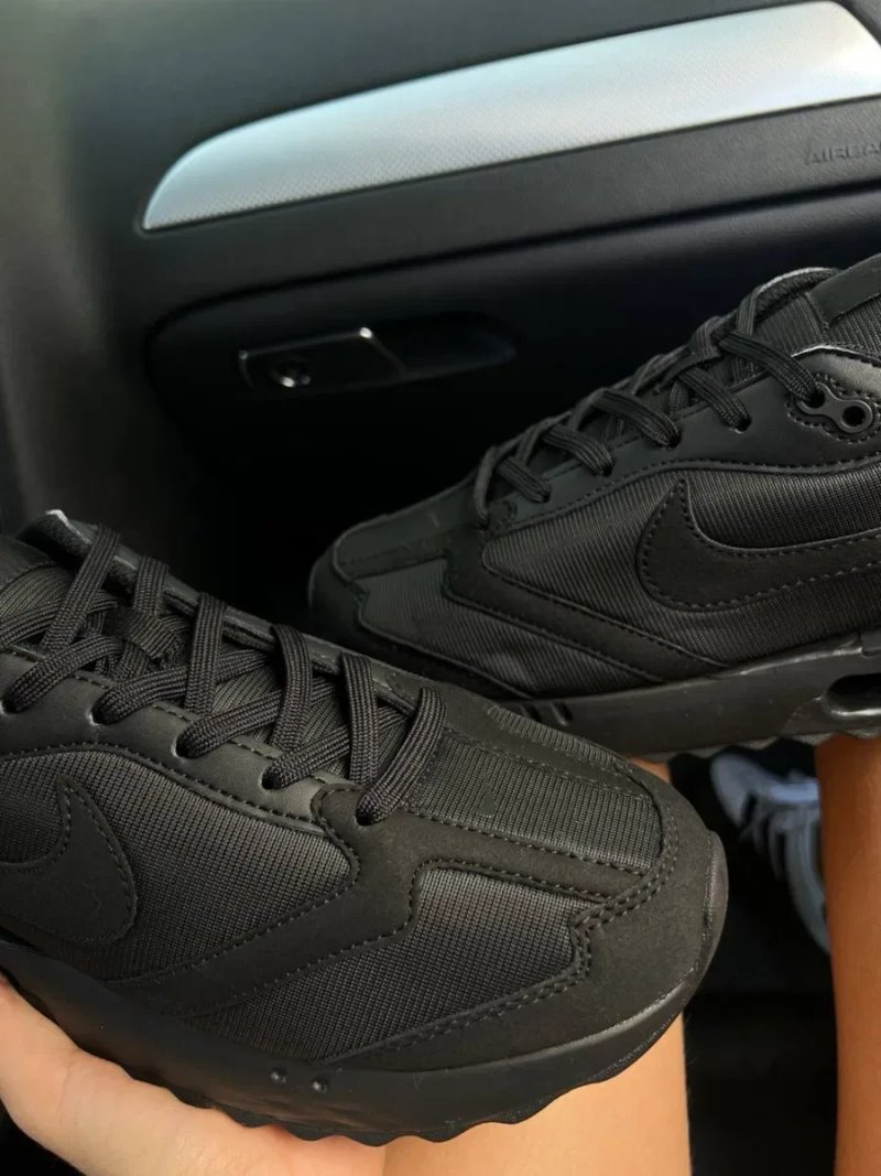 Кросівки Nike Air Max Dawn — фото 5