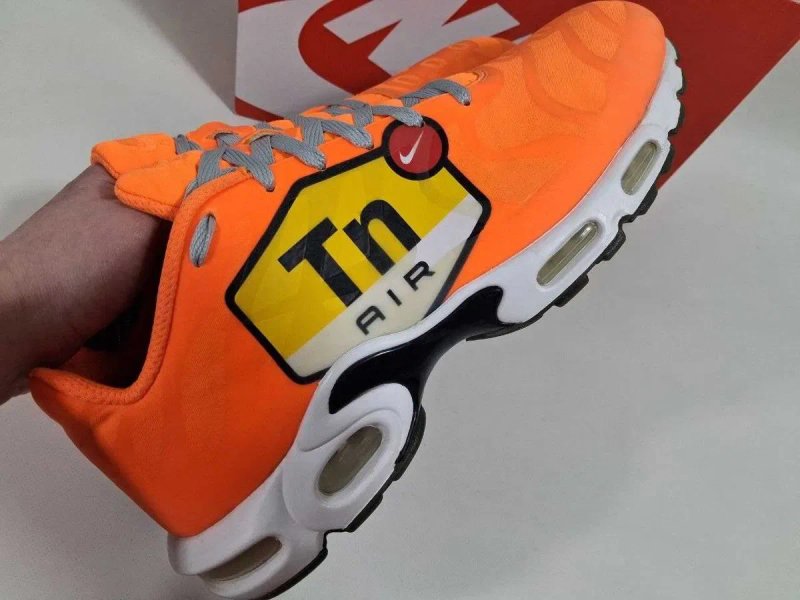 Кросівки Nike Air Max TN Plus NS GPX (р. 46) ОРИГИНАЛ Nike Air Max Big Logo 90 95 97 React кроссовки мужские — фото 2