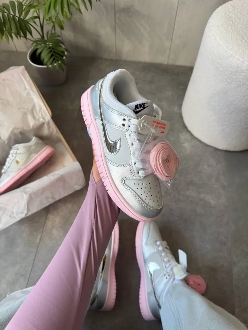 Кросівки Nike Dunk Low LX Metallic Silver Pink Foam жіночі кросівки найк сб данк — фото 2