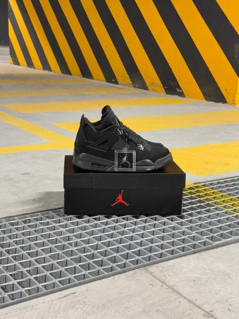 Кросівки Nike Jordan Retro 4 Black Cat Кроссовки Найк Джордан. Весна — фото 3