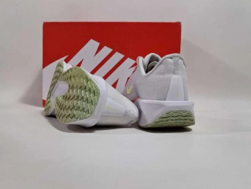 Кросівки Nike Quest 6 (р. 40) Оригінал Nike REACT Air Zoom Pegasus / беговые кроссовки — фото 3