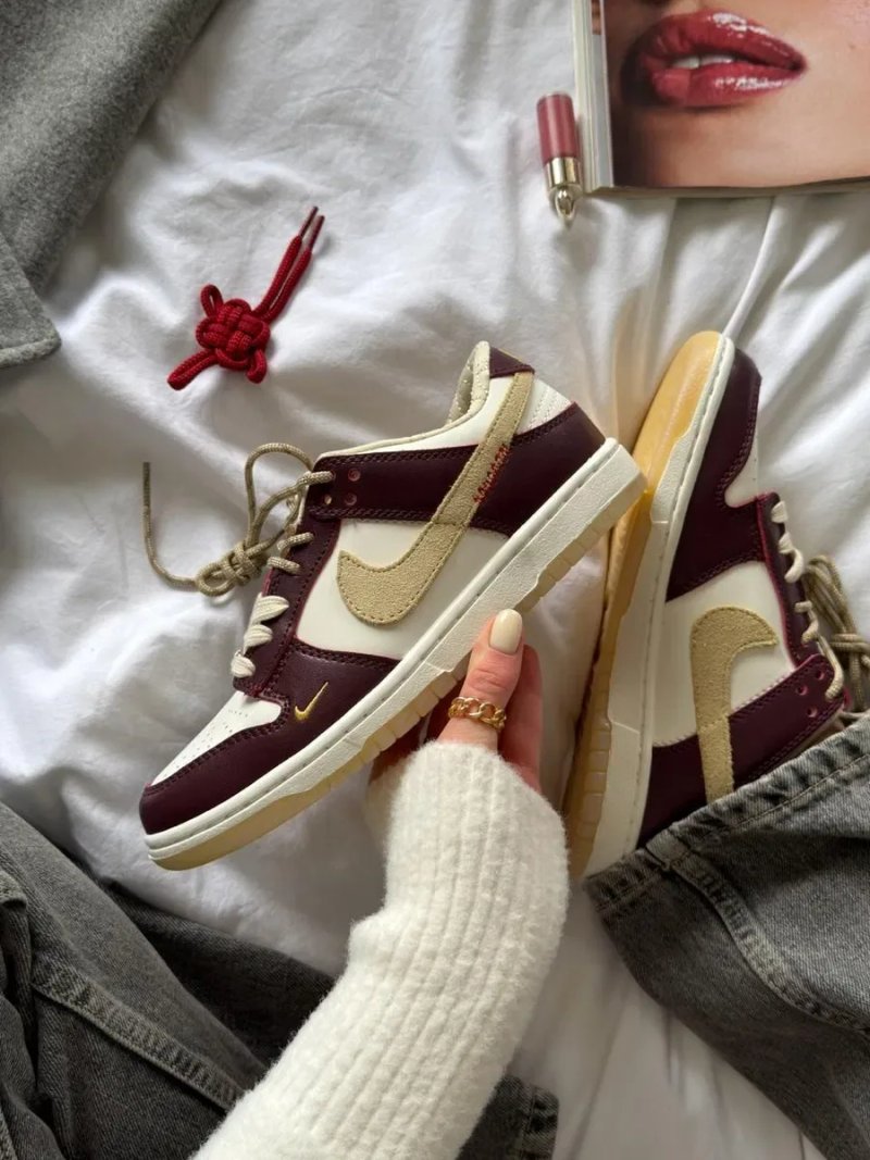 Кросівки Nike SB Dunk Low Bordo трендові жіночі кросівки найк сб данк бордові — фото 2