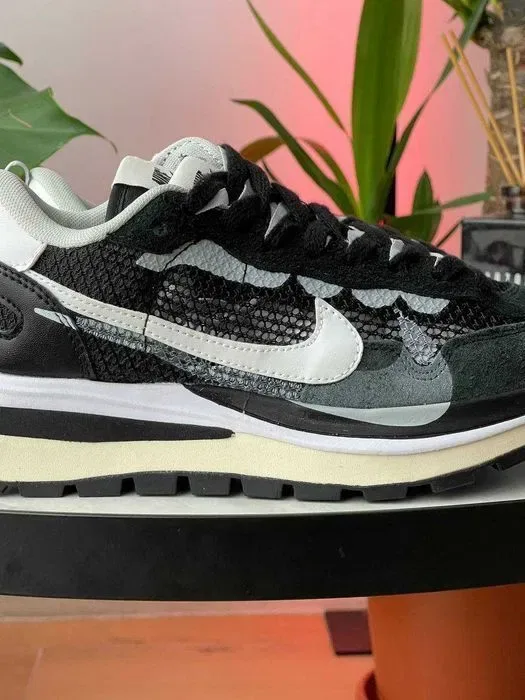 Кросівки Nike VaporWaffle Sport Fuschia x Sacai Black Premium | Кроссовки Найк чоловічі жіночі — фото 3