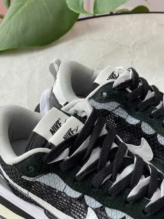 Кросівки Nike VaporWaffle Sport Fuschia x Sacai Black Premium | Кроссовки Найк чоловічі жіночі — фото 5