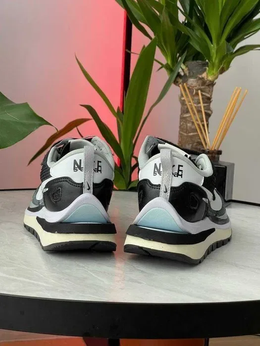 Кросівки Nike VaporWaffle Sport Fuschia x Sacai Black Premium | Кроссовки Найк чоловічі жіночі — фото 6