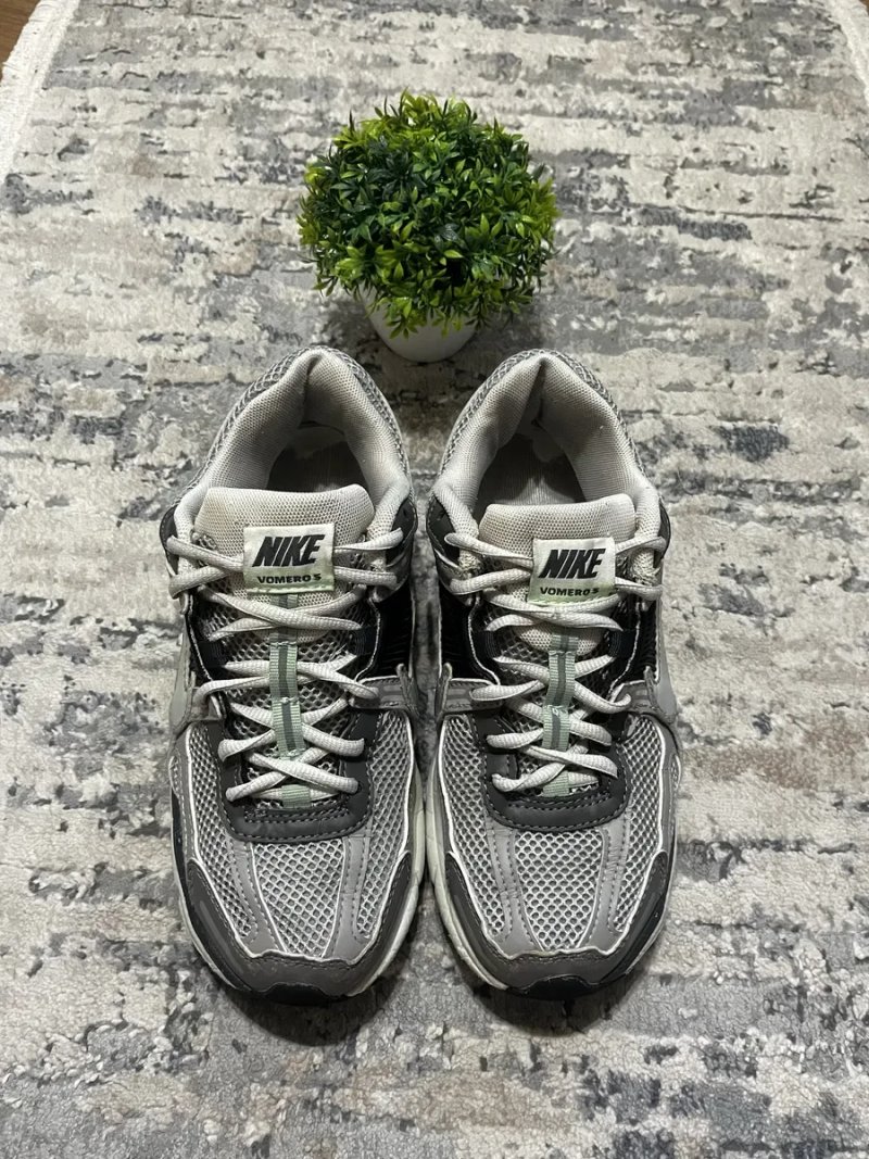 Кросівки Nike Zoom Vomero 5, pозмір 41(26см),asics — фото 3