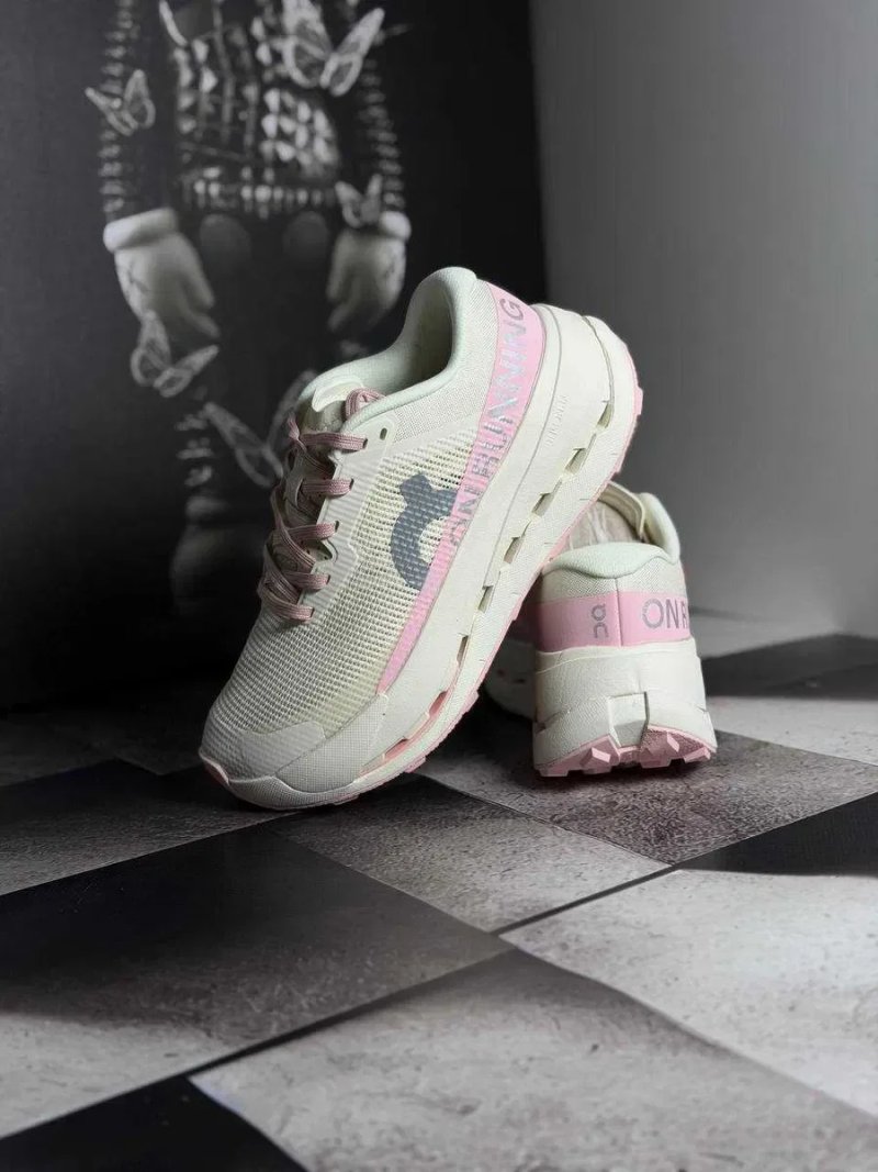 Кросівки On Cloudultra 3 white/pink. Жіночі кросівки. Демісезон — фото 4