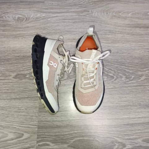 Кросівки  On W Cloudultra 2 Beige 3WD30281575
