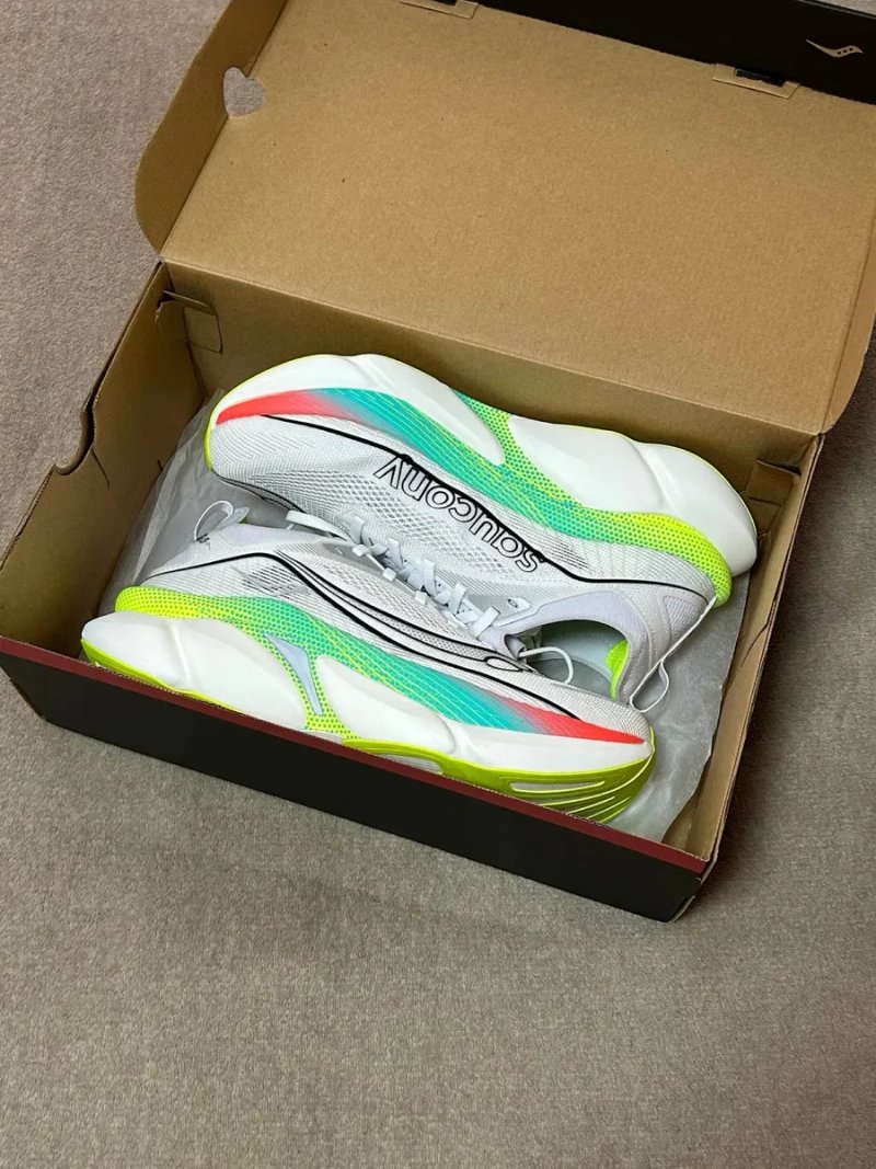 Кросівки Saucony Endorphin Elite 3 — фото 3