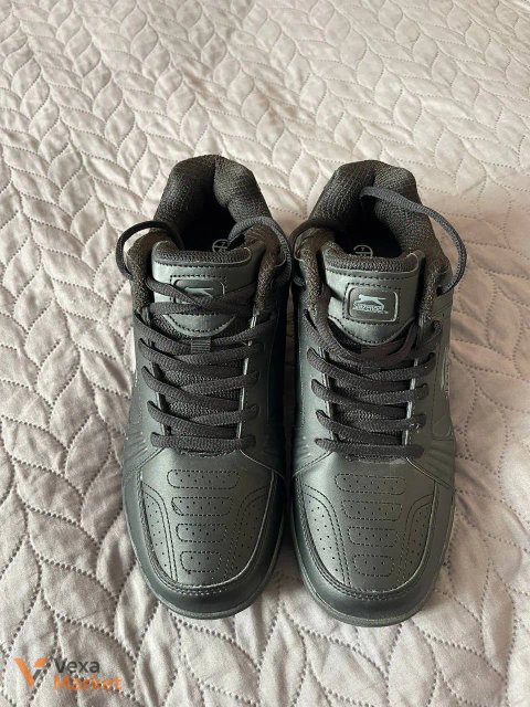 Кросівки Slazenger розмір 41
