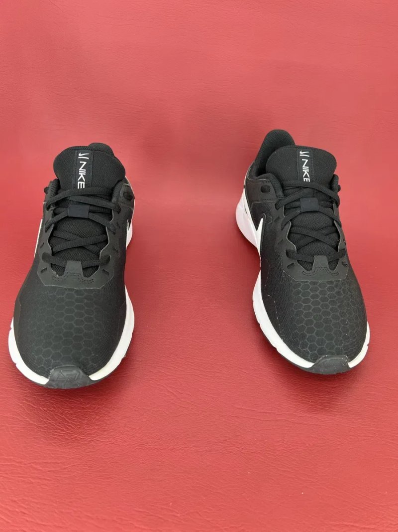 Кросівки   Жіночі 41р. Nike Legend Essential 2 — фото 2