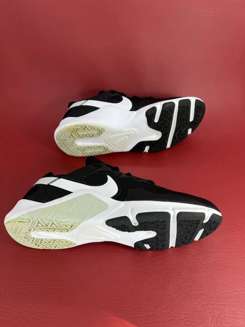Кросівки   Жіночі 41р. Nike Legend Essential 2 — фото 4