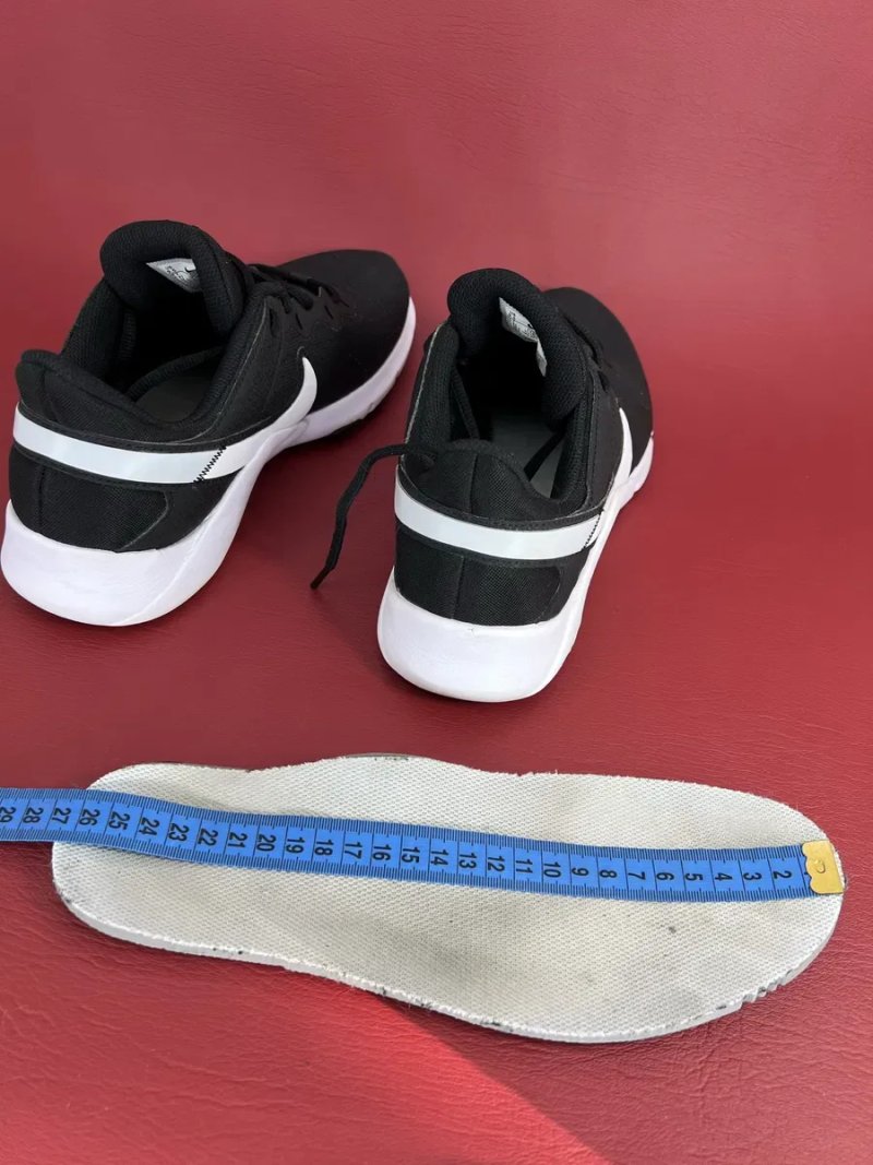 Кросівки   Жіночі 41р. Nike Legend Essential 2 — фото 6