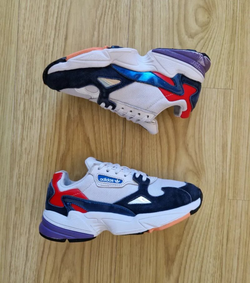 Кросівки жіночі Adidas Falcon 37 розмір (стелька 23см) Original — фото 3