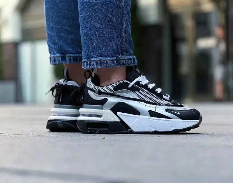 Кросівки Жіночі Nike Air Max Furyosa NRG Black Silver White/ Nike DC7350-001 /Кроссовки женские Найк Фуриоза/Фуріоза — фото 2