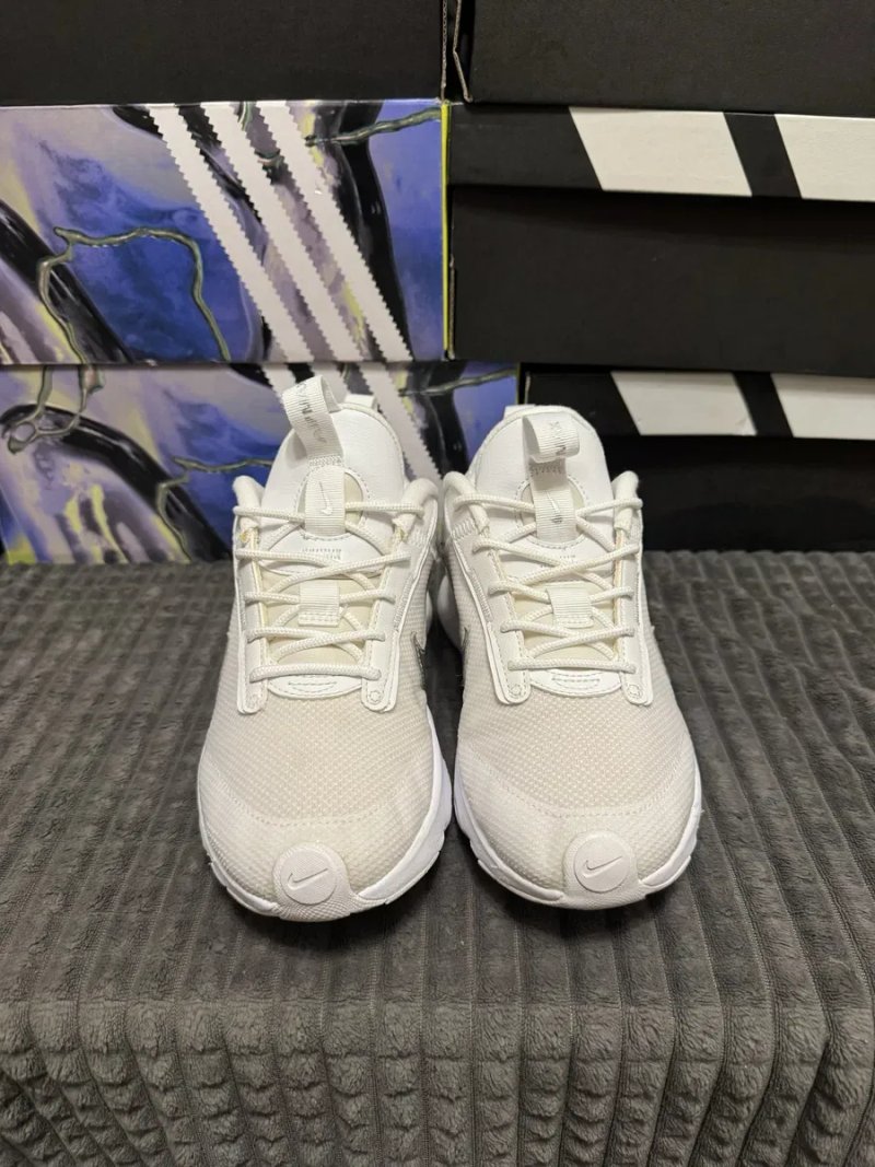 Кросівки жіночі Nike Air Max Intrlk 37,5(24,5см) оригінал — фото 2