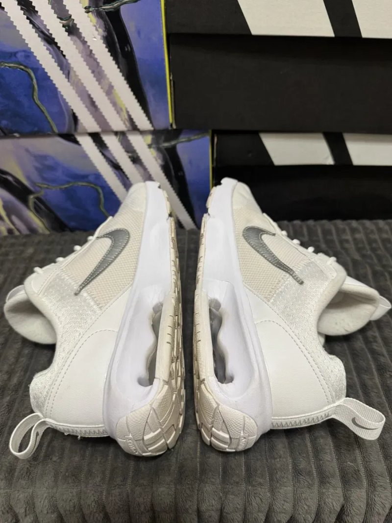 Кросівки жіночі Nike Air Max Intrlk 37,5(24,5см) оригінал — фото 5