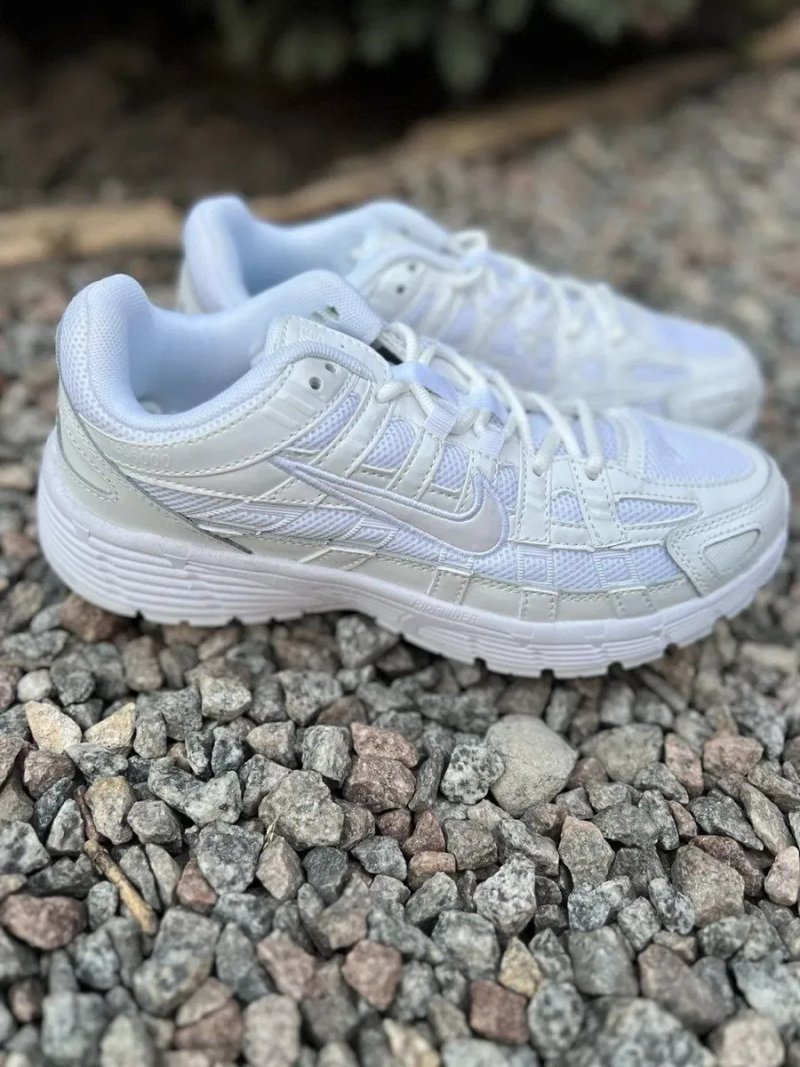 Кросівки жіночі Nike P6000 — фото 3