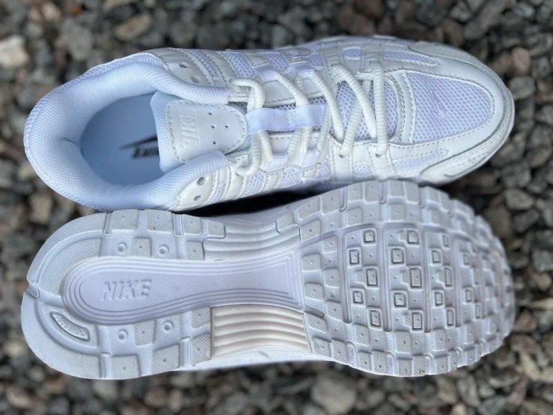 Кросівки жіночі Nike P6000 — фото 4