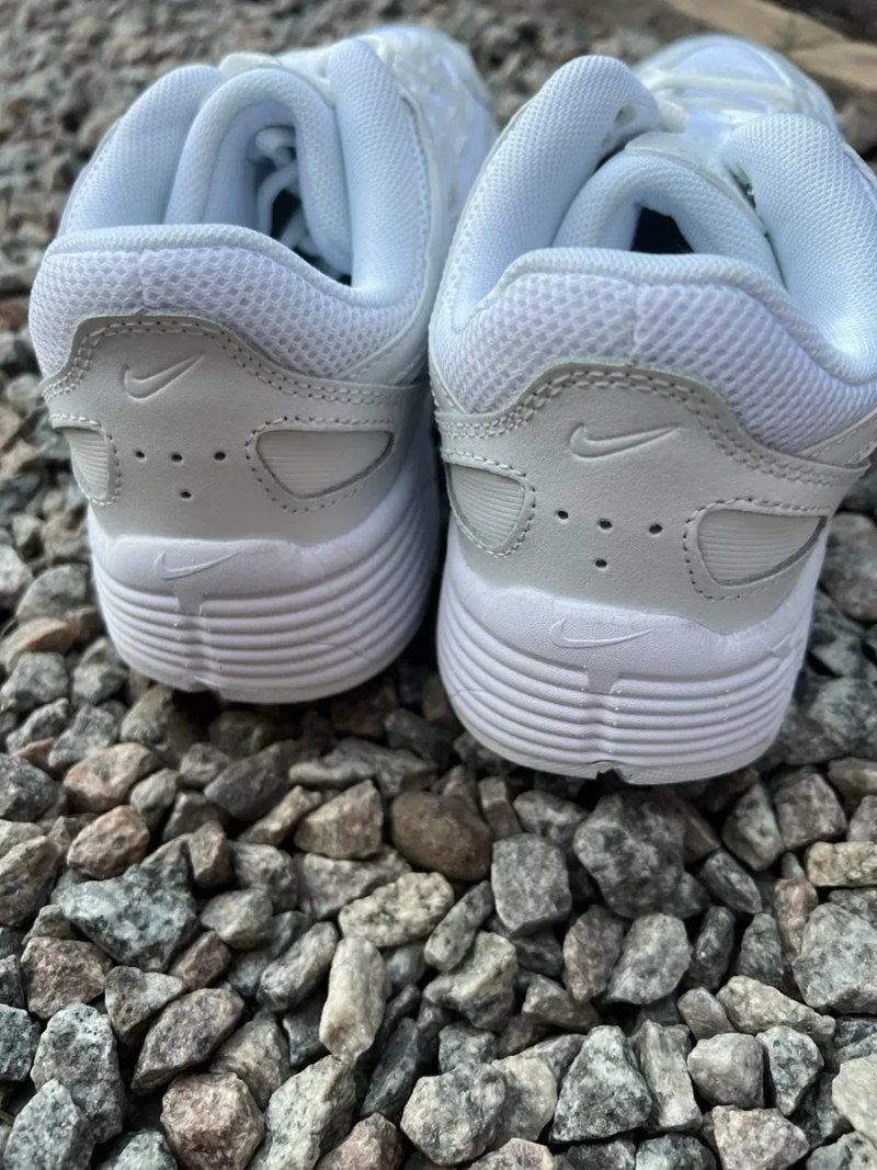 Кросівки жіночі Nike P6000 — фото 7