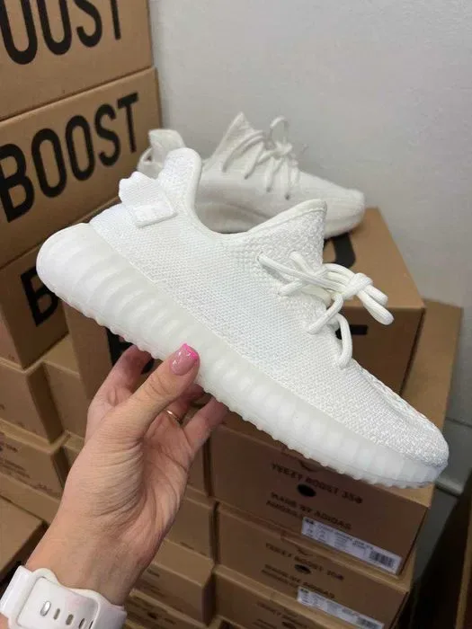 Кроссовки Adidas yeezy 350 white / Адидас изи 350 белые изики 37 38 39 — фото 3