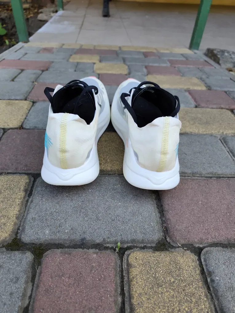 Кроссовки Hoka Rochet 40 / 41 — фото 8
