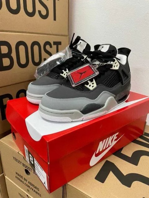 Кроссовки Nike Jordan 4 grey / Джордан серые высокие 37 38 39 40