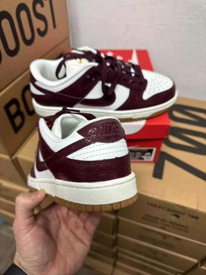 Кроссовки Nike SB Dunk Burgundy / Найк СБ Данк бургунди 38 39 40 41 42 43 — фото 3