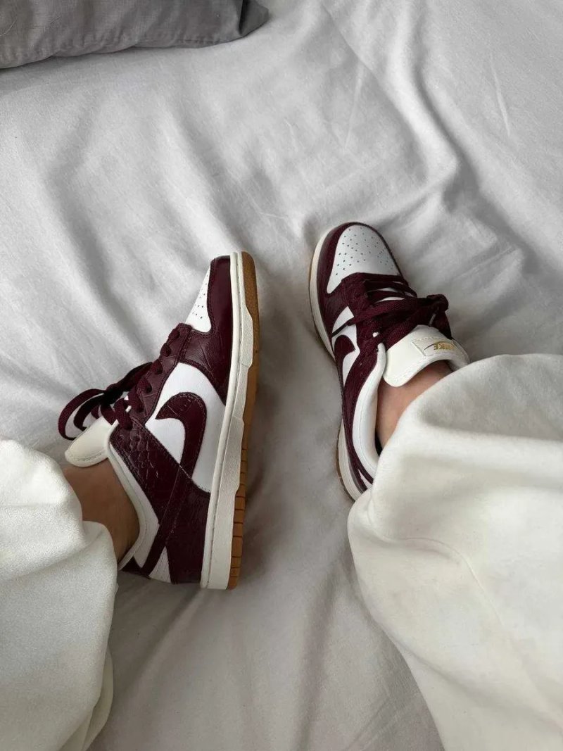 Кроссовки Nike SB Dunk Burgundy / Найк СБ Данк бургунди 38 39 40 41 42 43 — фото 6
