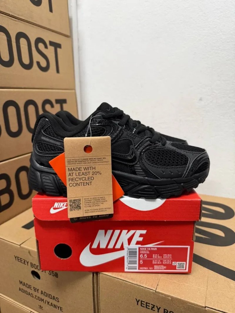 Кроссовки Nike V5 RNR black/Найк вомеро 5 черные 38 39 40 41 42 43 — фото 5