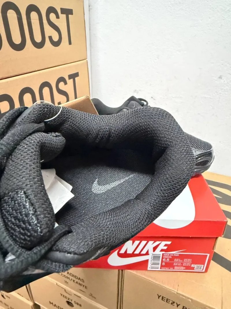 Кроссовки Nike V5 RNR black/Найк вомеро 5 черные 38 39 40 41 42 43 — фото 7