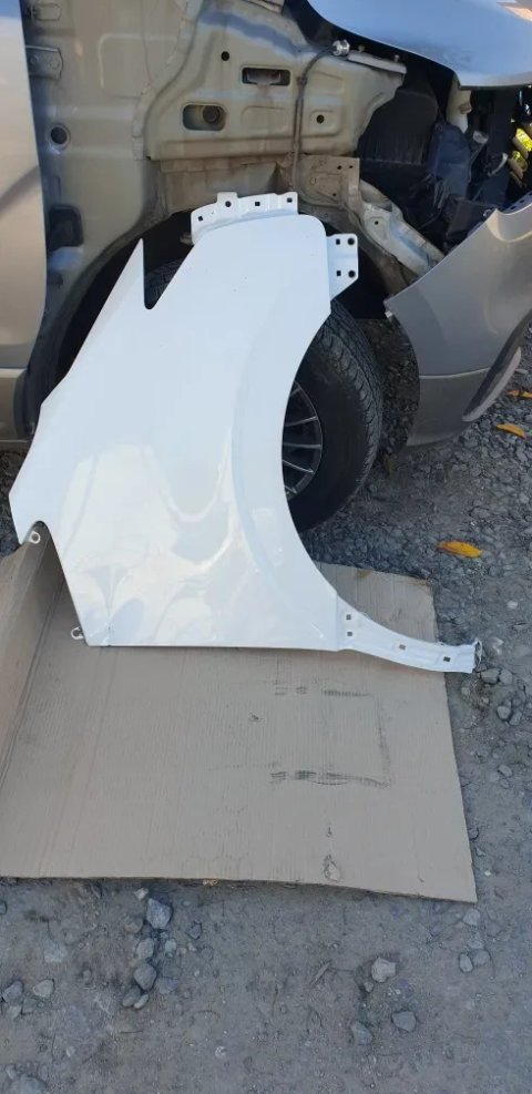 Крыло  правое  Hyundai  Staria