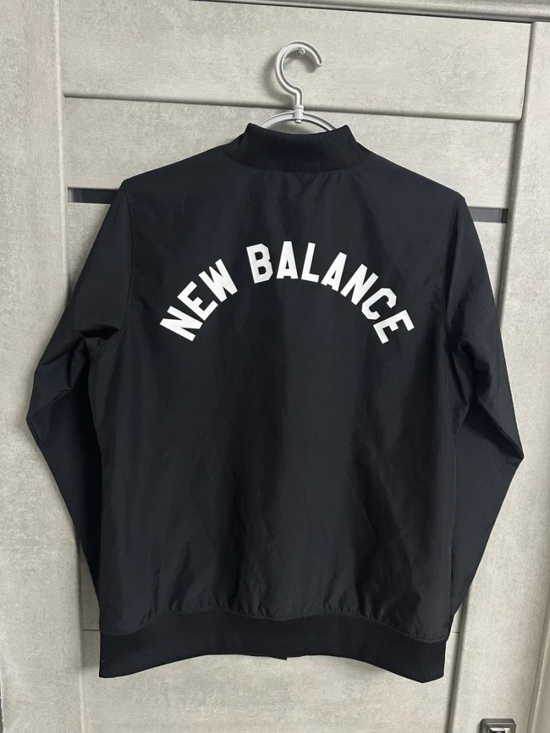 Куртка Бомбер New Balance S розмір! — фото 2