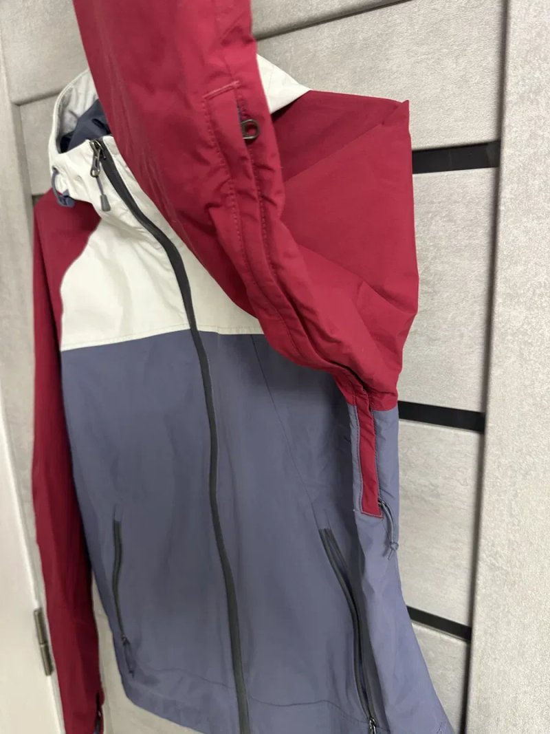 Куртка Мембранна The North Face M розмір жіноча! — фото 3